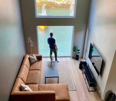 Ballstad Apartment | Lofoten seaview
