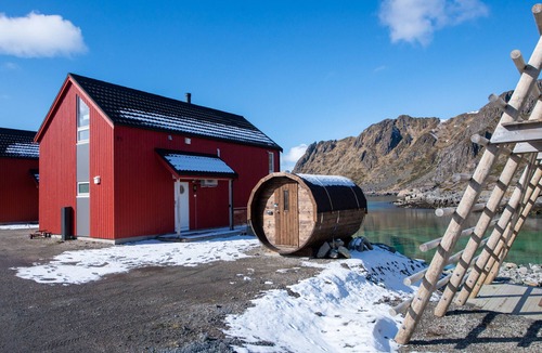 Ballstad Cabin | Lofoten Waterfront luxury lodge