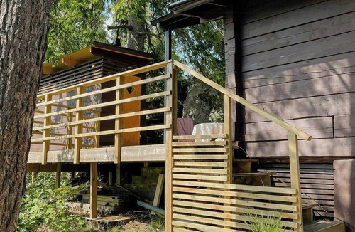 Norrkoping House | Log cabin by Göta canal