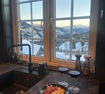 Sogndal House | Log cabin in Hodlekve with mountain view