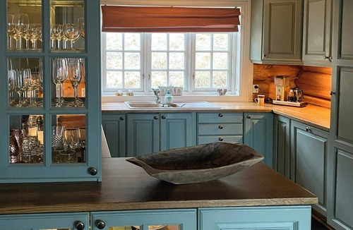 Kamben House | Log cabin with a view at Golsfjellet