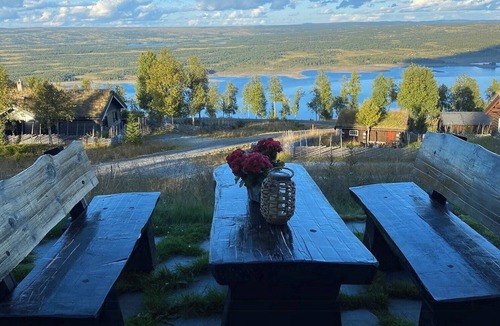Kamben House | Log cabin with a view at Golsfjellet