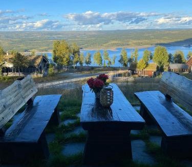 Kamben House | Log Cabin With A View At Golsfjellet