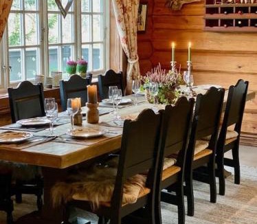 Atra House | Log Cabin With Hot Tub In Gaustablikk