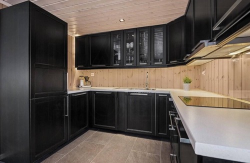 Rauland House | Log cabin with hot tub in Rauland