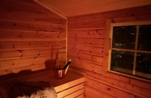 Ryd House | Log Cabin with hot-tub & Sauna, secluded location