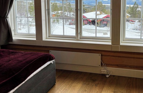 Akrestrømmen House | Log cabin with panoramic views near Renåfjellet