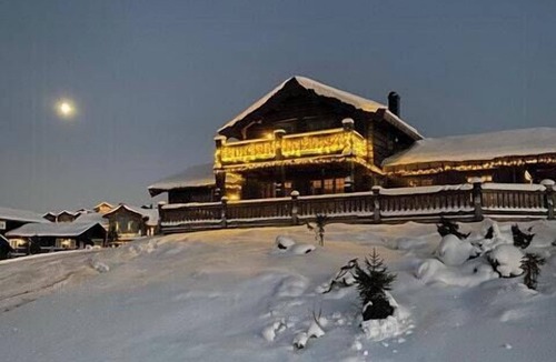 yer House | Log cabin with views of Jotunheimen