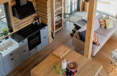 Hallen House | Log house with sauna and fireplace in Bydalen