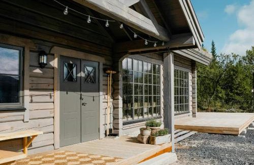 Hallen House | Log House With Sauna And Fireplace In Bydalen