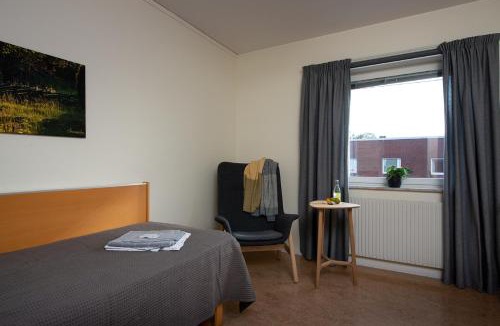 Centrum Hostel | Logi Tuppen, Vandrarhem - Oskarshamns folkhögskola