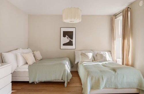 Grunerlokka Apartment | Løkka Suites I 2-Bedroom with Double Queen Room & Balcony