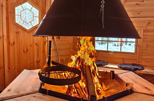 Ylojarvi Ski Chalet | Lomamökki seitsemisen kansallispuiston lähellä