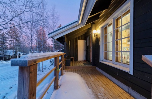 Yllasjarvi House | Lomaylläs maja, palovaarankaarre 6 a by Interhome