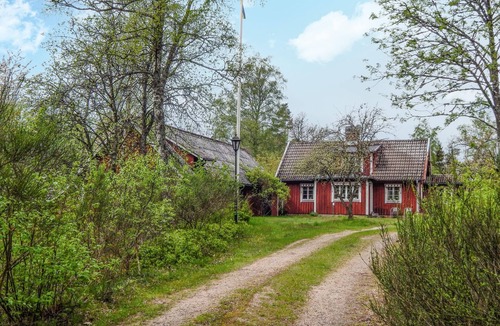 Markaryd Municipality House | Look forward to this wonderful holiday home with fantastic nature right on your doorstep.