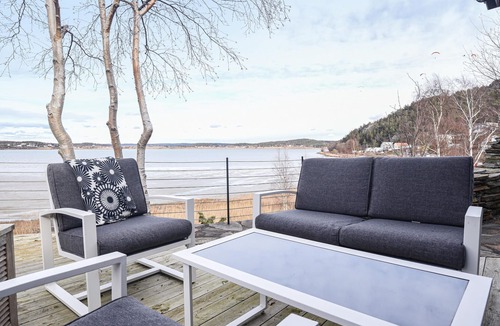 Kode House | Look forward to the vacation with fantastic panoramic view of the sea.