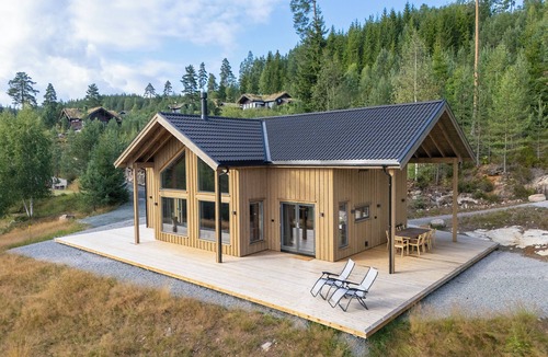 Vradal Ski Chalet | Lothlórien Lodge 8p - Four Bedroom Chalet, Sleeps 8