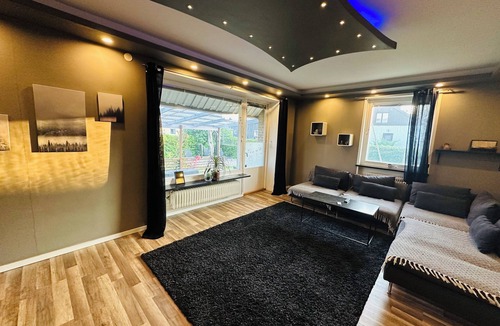 Garsnas Apartment | Lovely 1-bedroom apartment with AC in charming Garsnas