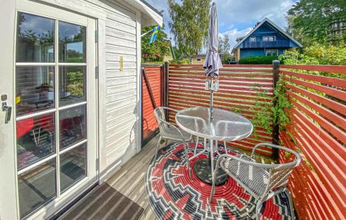 Borgholm Apartment | Lovely Apartment In Borgholm With Wifi