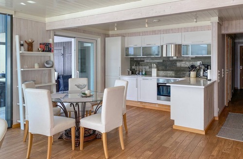 Ulstein Municipality Apartment | Lovely apartment in Gurskøy with sauna