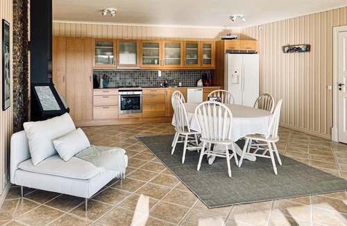 Orust O Apartment | Lovely apartment in Henån with WiFi