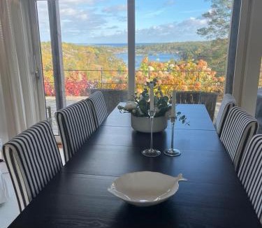 Hovag House | Lovely cabin, lake view towards Nilen - Sørlandsidyll