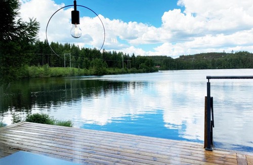 Bankeryd House | Lovely cottage in Bankeryd with a panoramic view of the lake