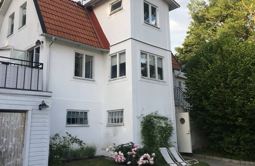 Alta House | Lovely family friendly villa close to a lake and Stockholm City