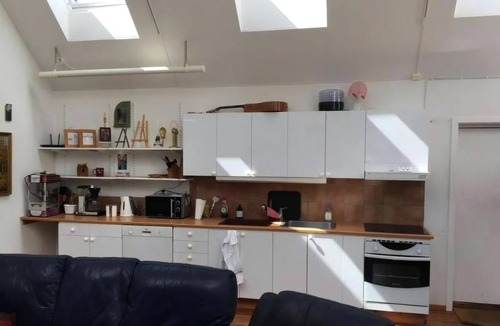 Sturko House | Lovely holiday home in a studio building