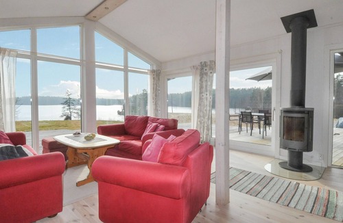 Viken House | Lovely home in årjäng with WiFi