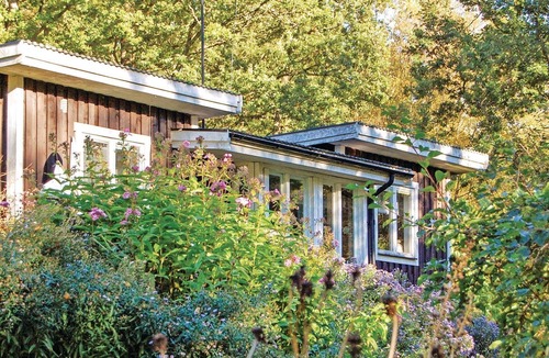 Drakabygget House | Lovely home in örkelljunga with WiFi