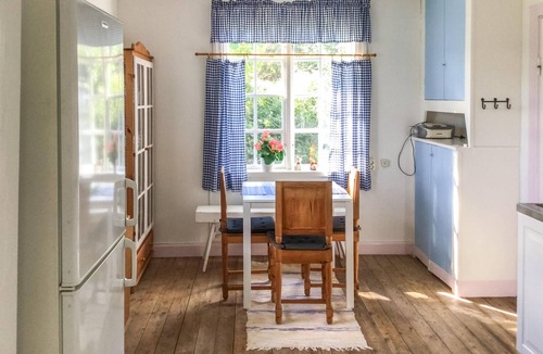 Orsundsbro House | Lovely home in örsundsbro with WiFi