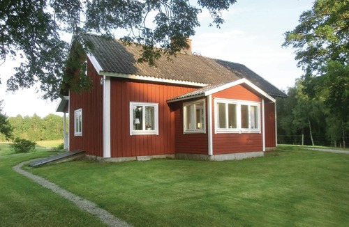 Annerstad House | Lovely home in Annerstad with WiFi