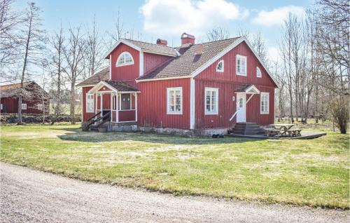 Aryd House | Lovely Home In Åryd With Kitchen