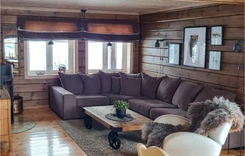 Ljosland House | Lovely Home In Åseral With Kitchen