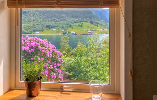 Hoyanger House | Lovely Home In Bjordal With Kitchen