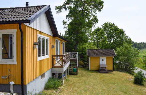 Brakne-Hoby House | Lovely home in Bräkne - Hoby with WiFi