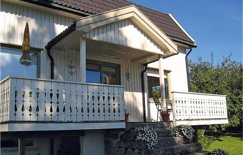 Bygland House | Lovely Home In Bygland With House Sea View