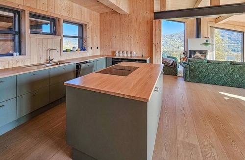 Vinje House | Lovely home in Edland with sauna