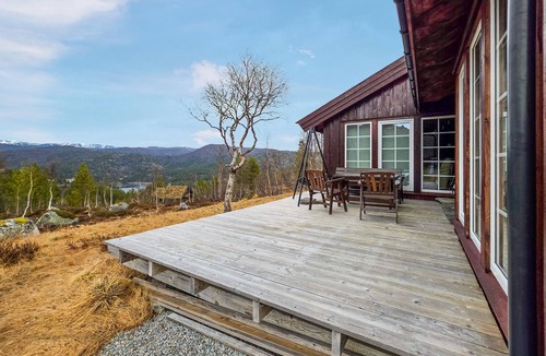 Vinje House | Lovely home in Edland with sauna