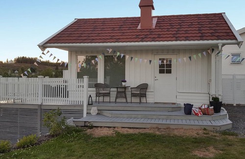 Eina House | Lovely home in Eina with house sea view