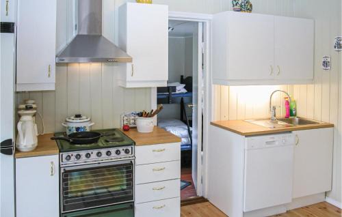 Etne House | Lovely Home In Etne With House Sea View