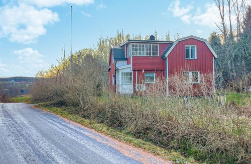 Fengersfors House | Lovely home in Fengersfors with WiFi