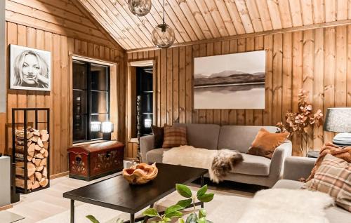 Vikberget House | Lovely Home In Flå With Sauna