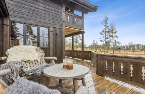 Vikberget House | Lovely home in Flå with sauna