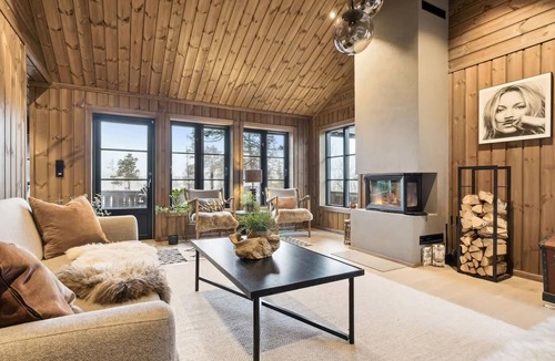 Vikberget House | Lovely home in Flå with sauna