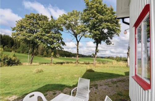 Fargelanda Municipality House | Lovely Home In Högsäter With Kitchen