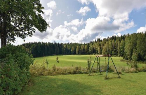Fargelanda Municipality House | Lovely Home In Högsäter With Kitchen