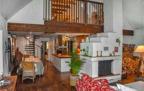 Hollviken House | Lovely Home In Höllviken With Kitchen
