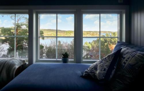 Hovag House | Lovely Home In Høvåg With Wifi